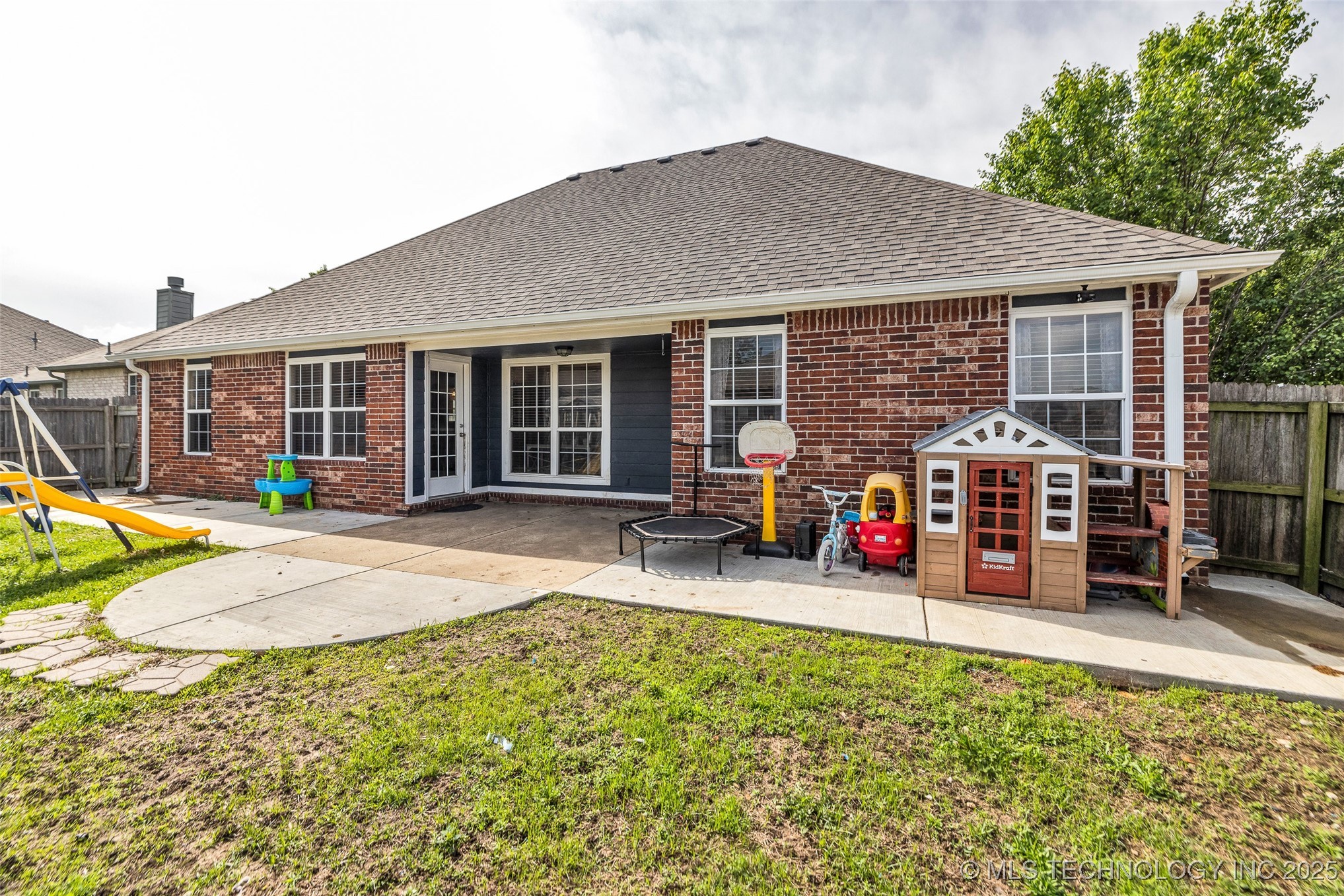 20213 E 33rd Place S