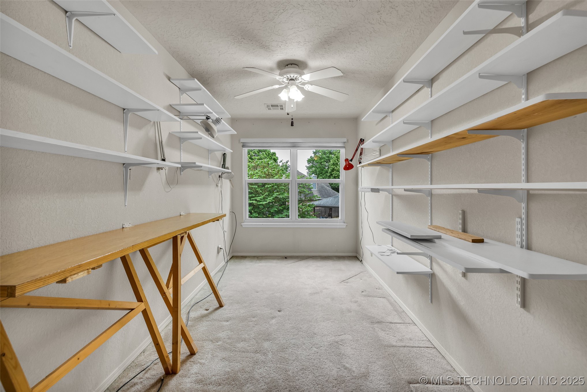 2205 W Vicksburg Street