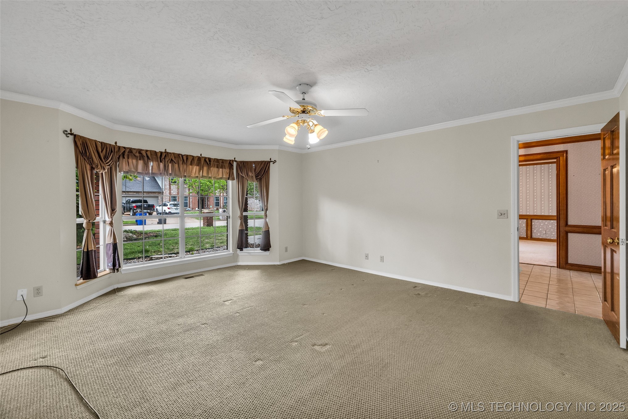 2205 W Vicksburg Street