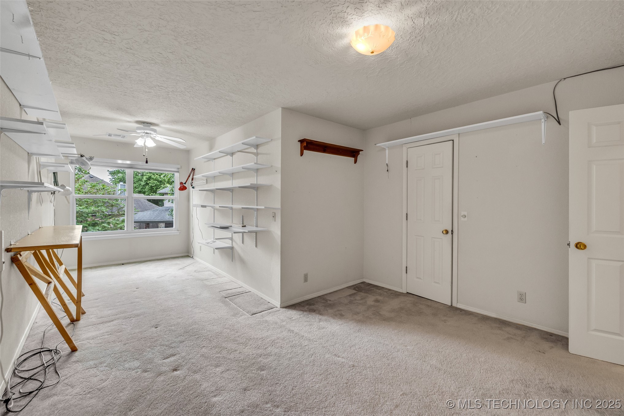 2205 W Vicksburg Street