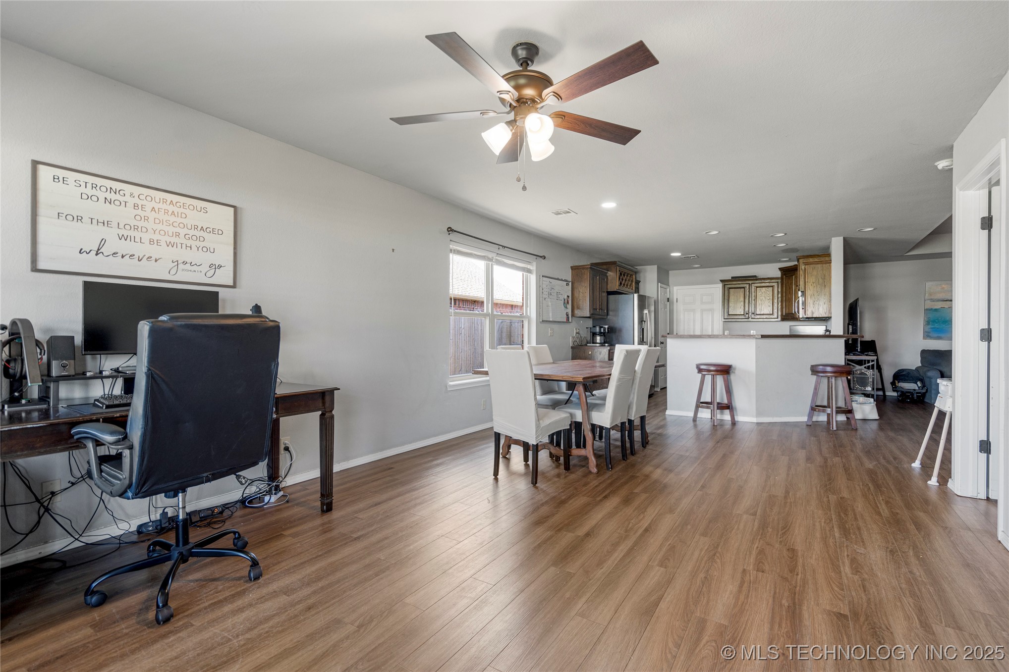 15605 S College Avenue