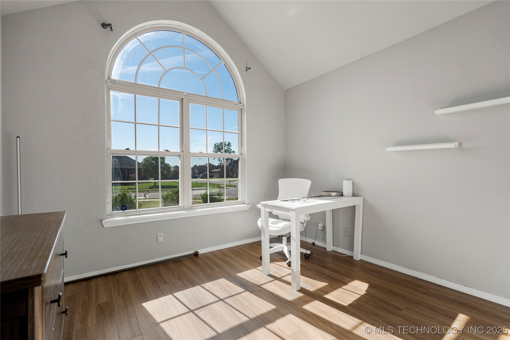 15605 S College Avenue