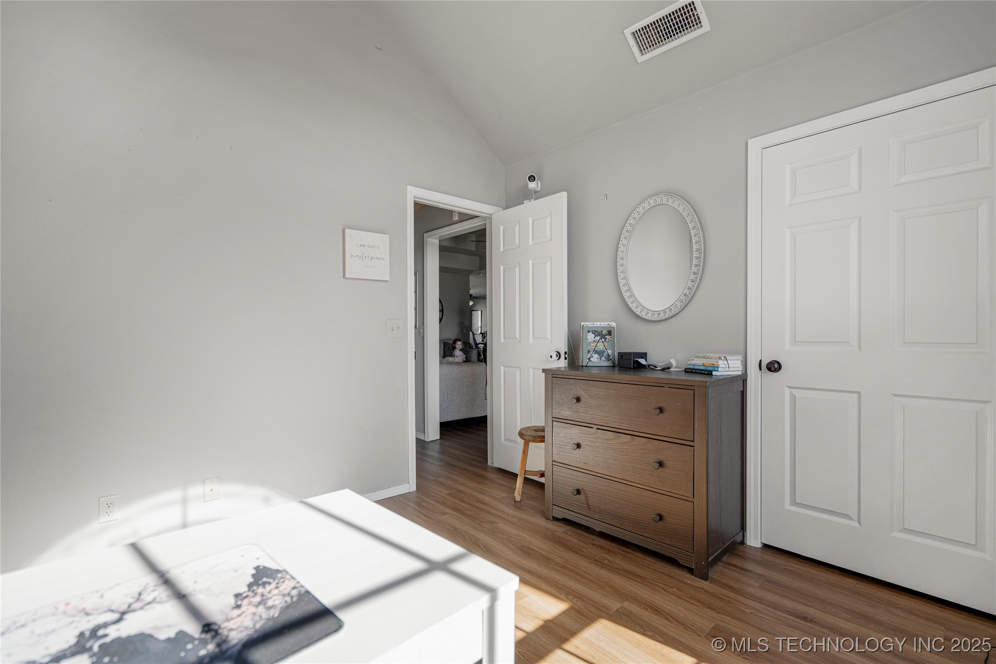 15605 S College Avenue