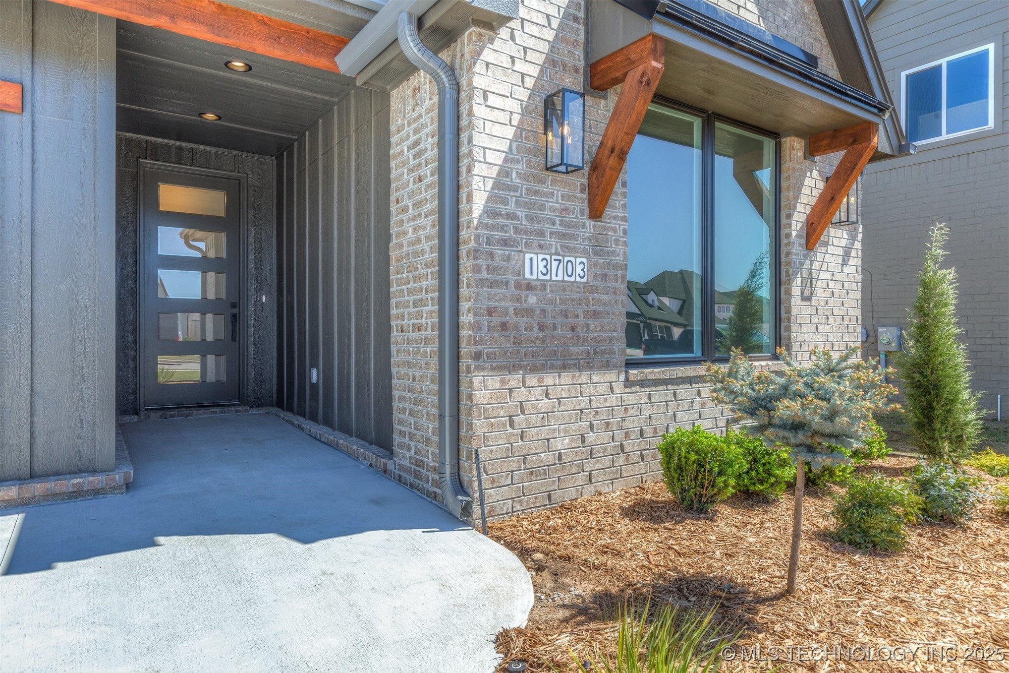 13703 S 21st Court