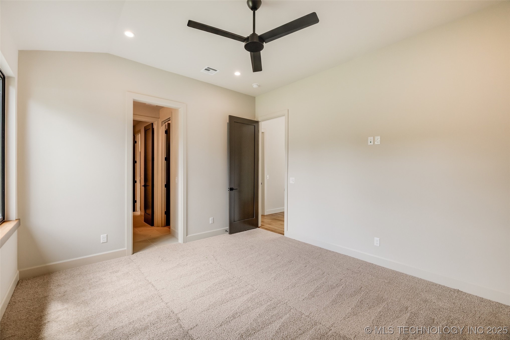 17644 E White Tail Cove