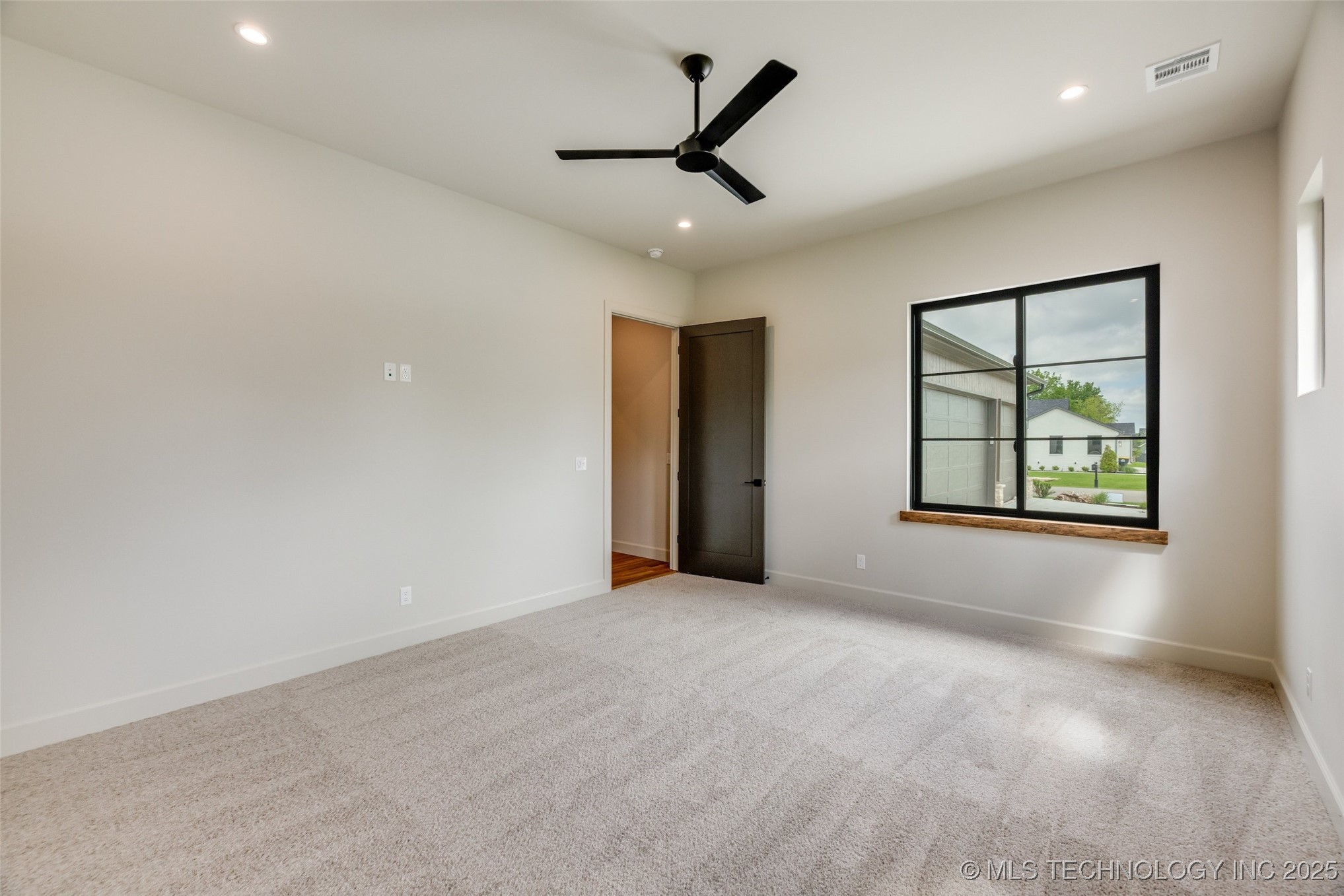17644 E White Tail Cove