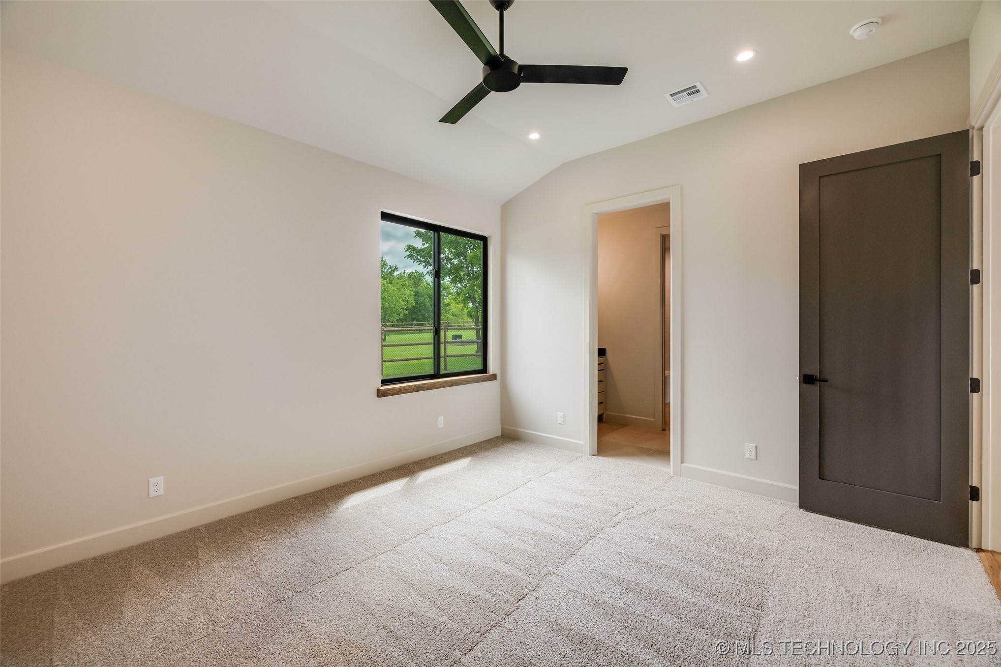 17644 E White Tail Cove