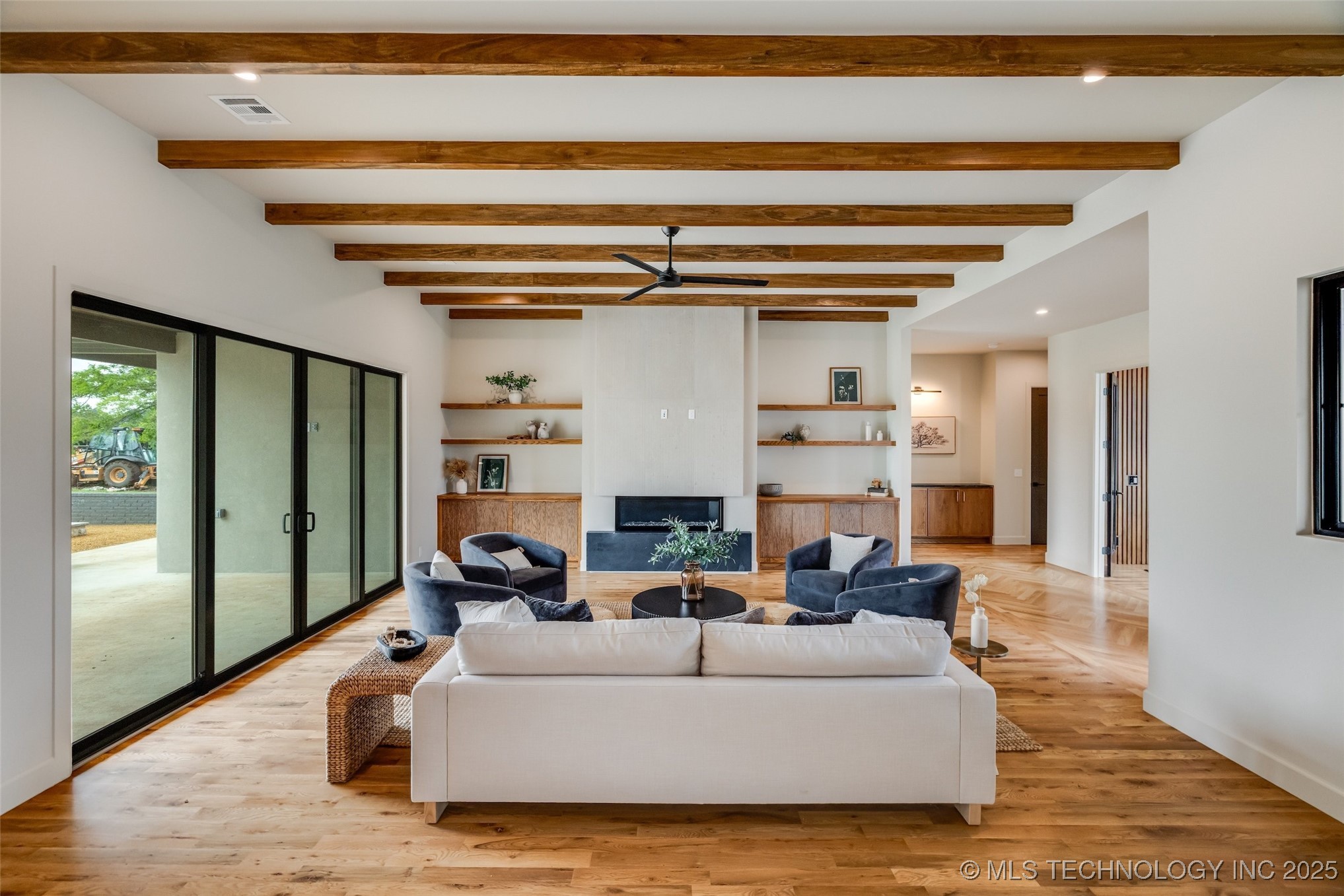 17644 E White Tail Cove