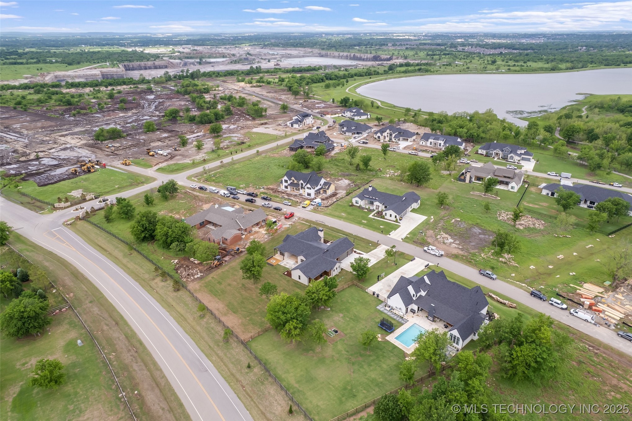 17644 E White Tail Cove