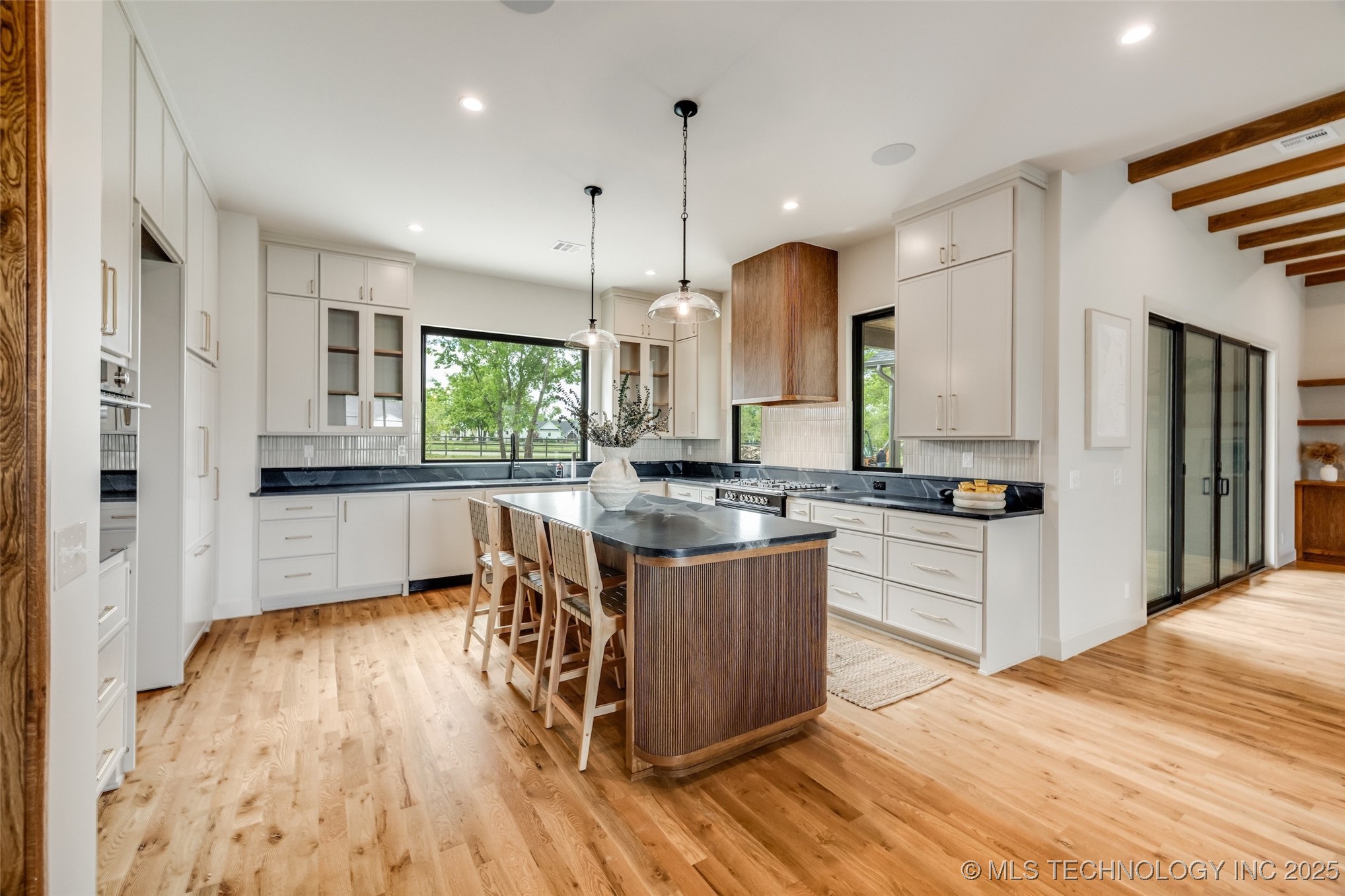 17644 E White Tail Cove