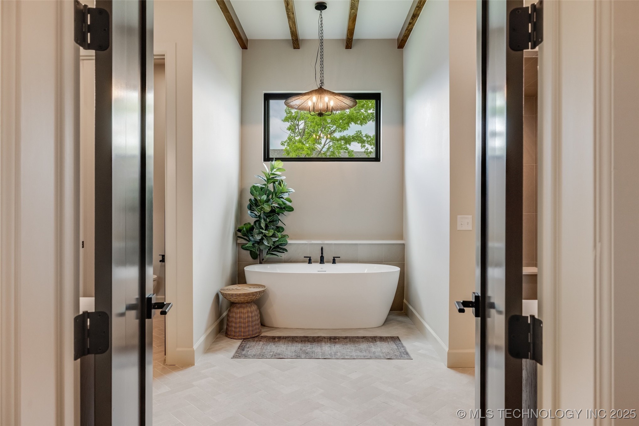 17644 E White Tail Cove