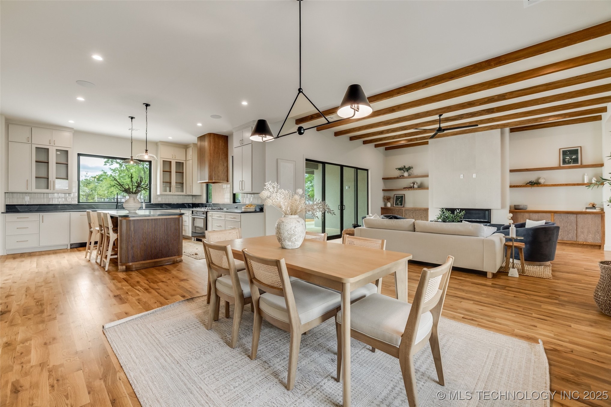 17644 E White Tail Cove