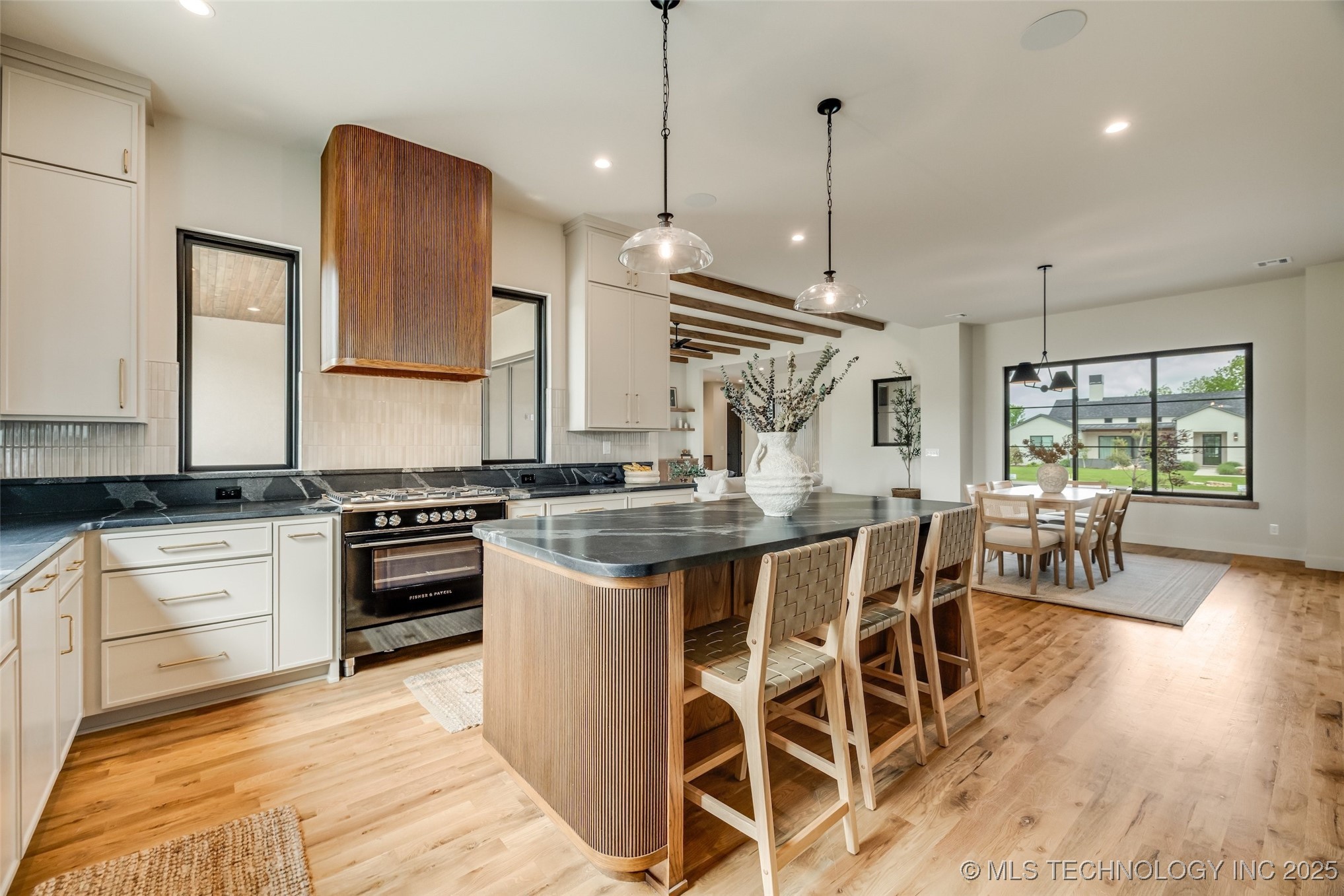 17644 E White Tail Cove