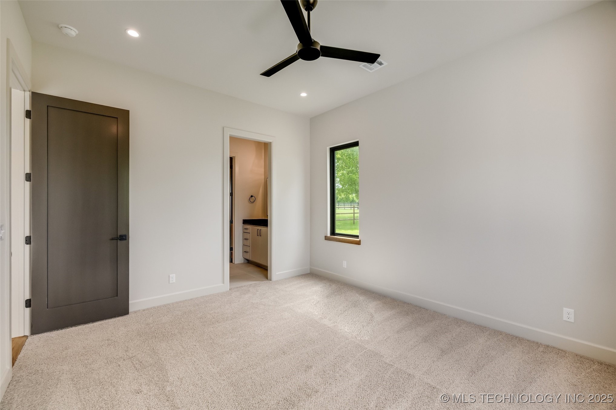 17644 E White Tail Cove