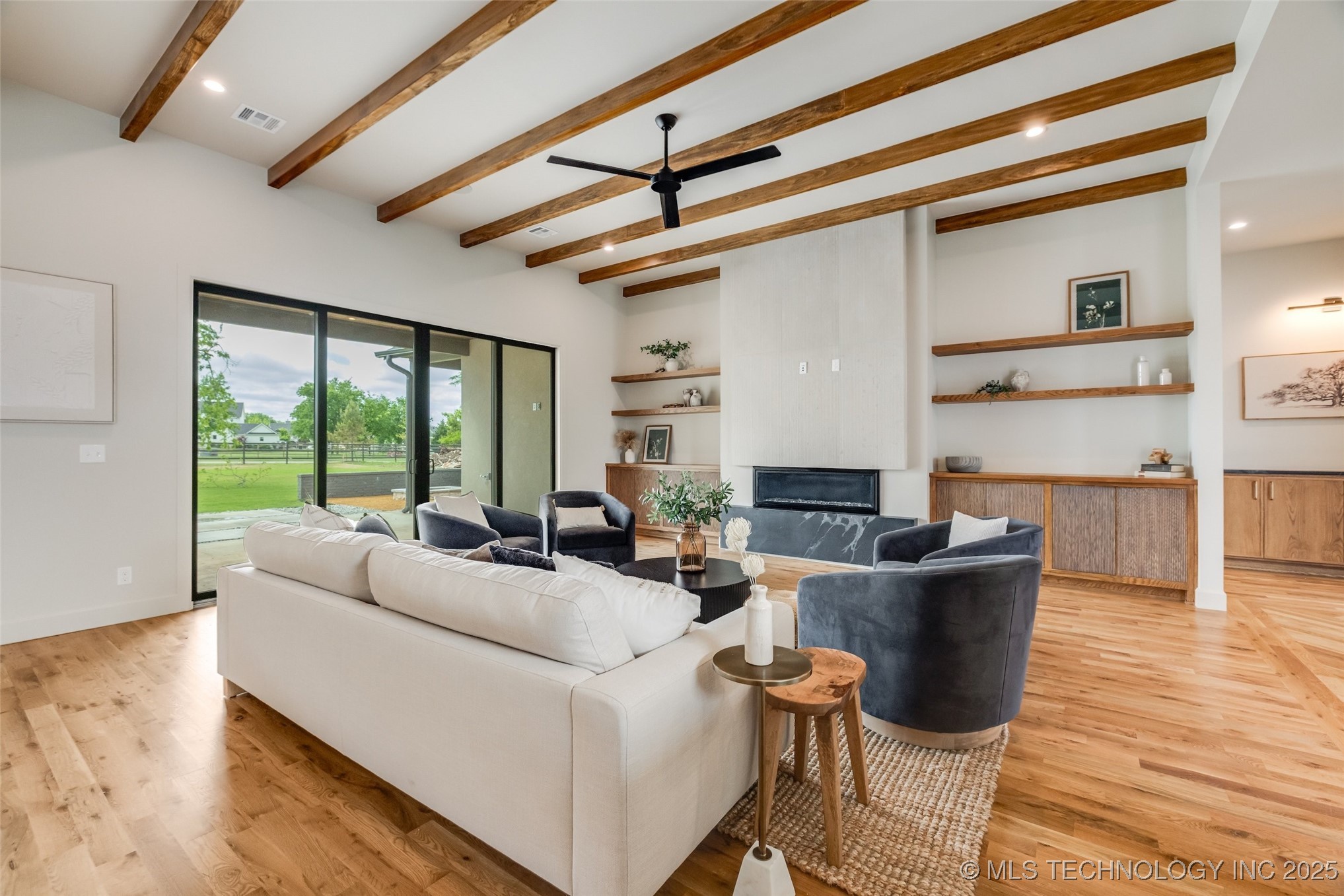 17644 E White Tail Cove