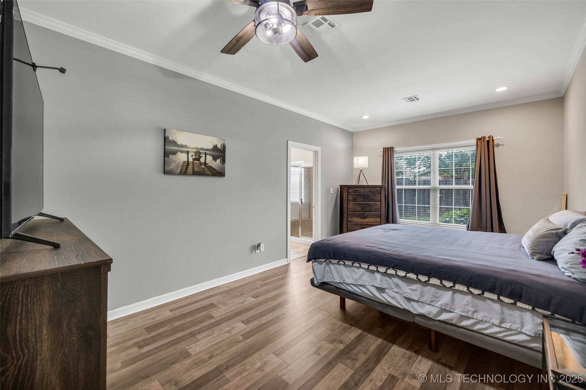 11521 S Locust Avenue