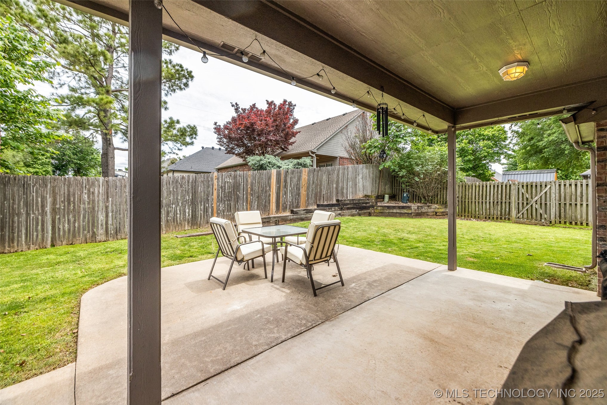 11521 S Locust Avenue