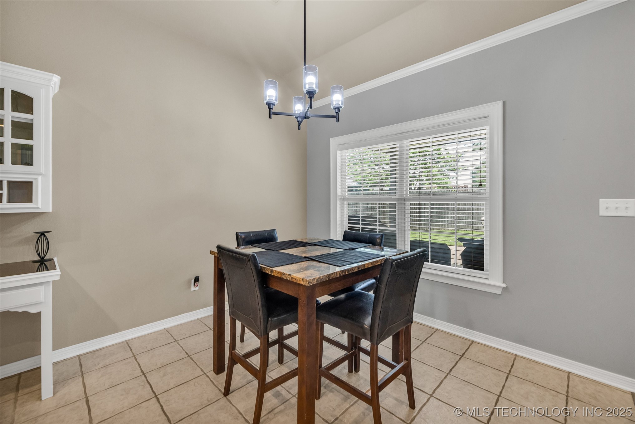 11521 S Locust Avenue