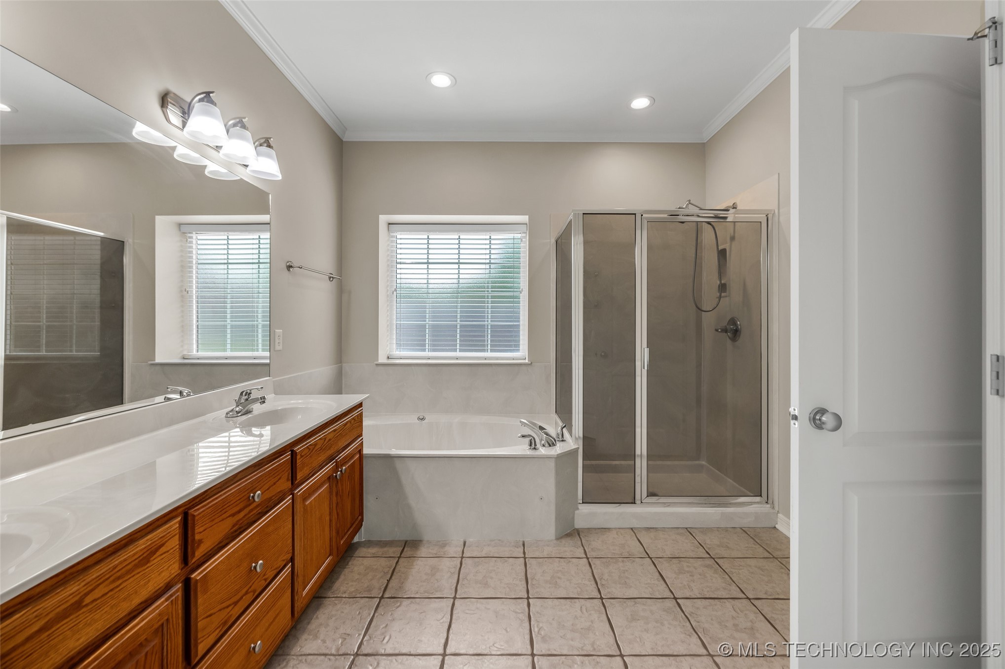 11521 S Locust Avenue