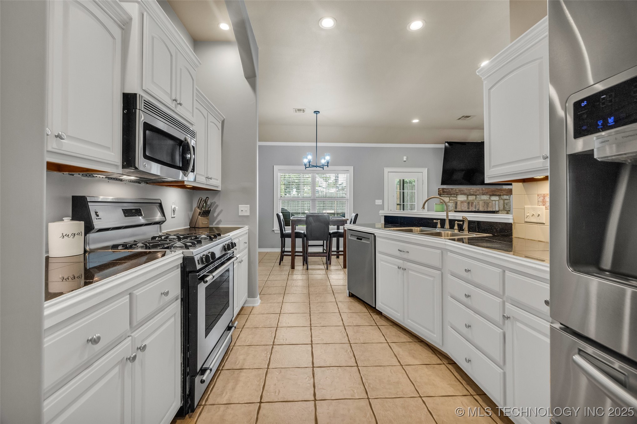 11521 S Locust Avenue