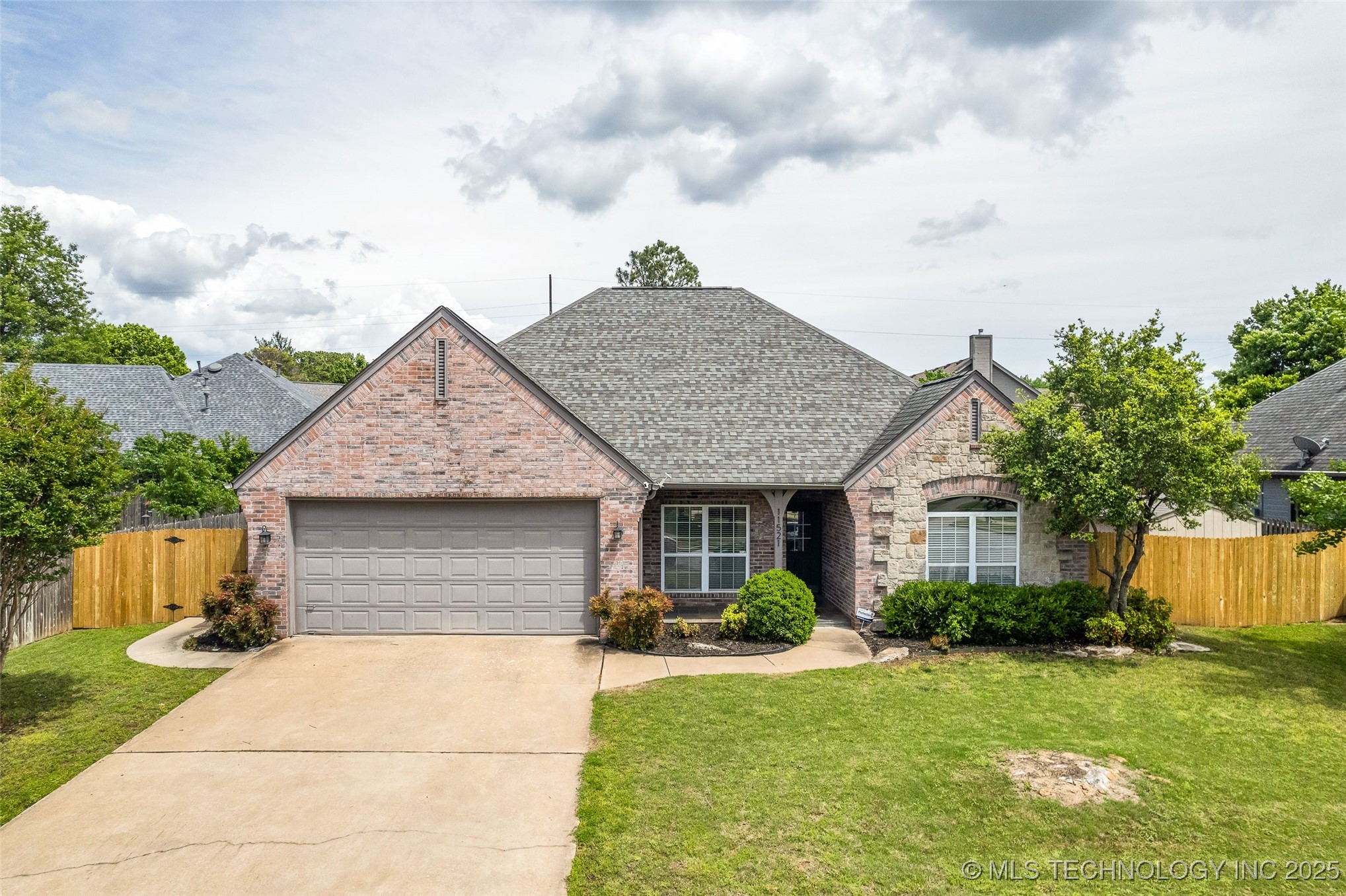 11521 S Locust Avenue