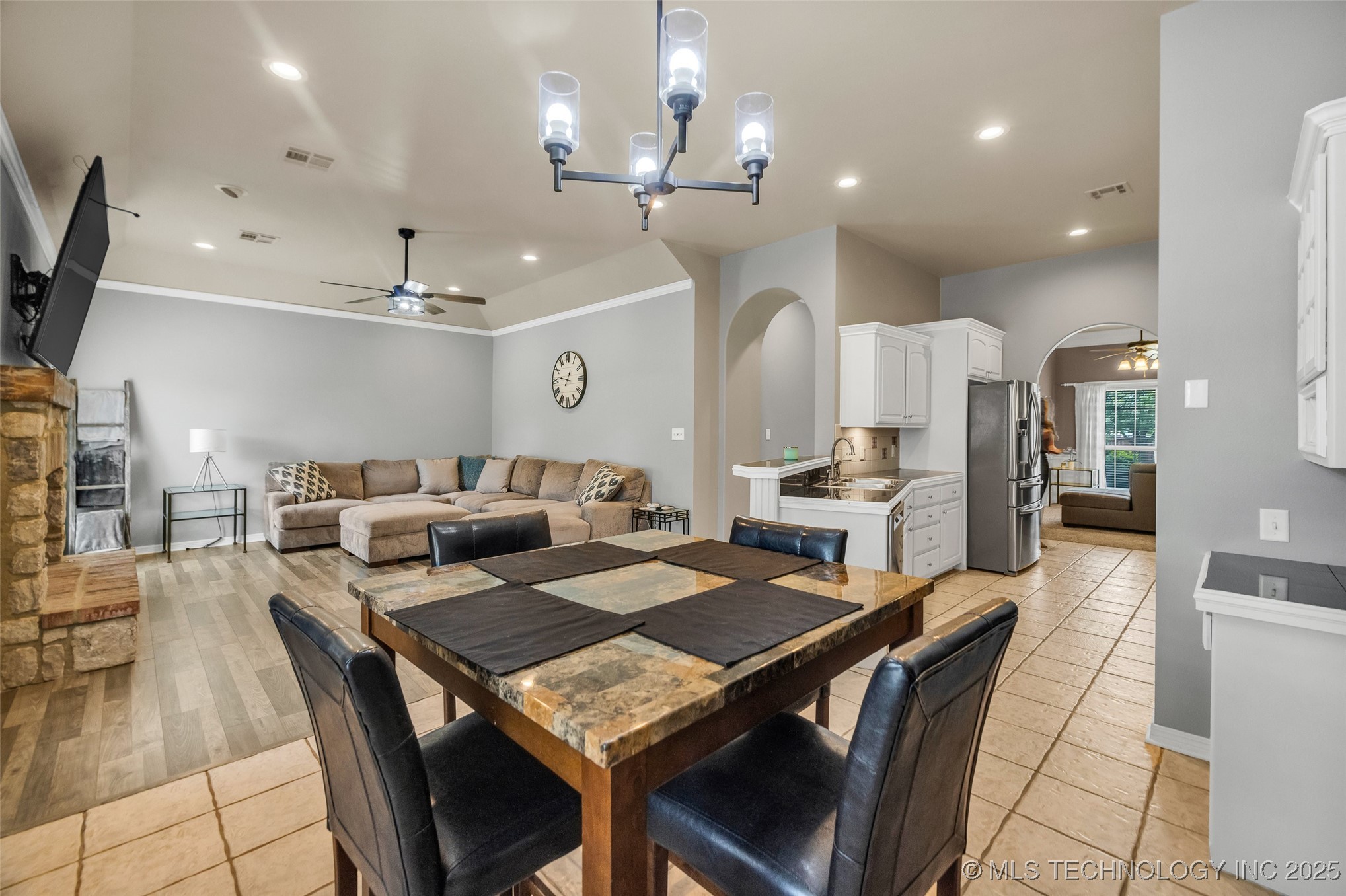 11521 S Locust Avenue