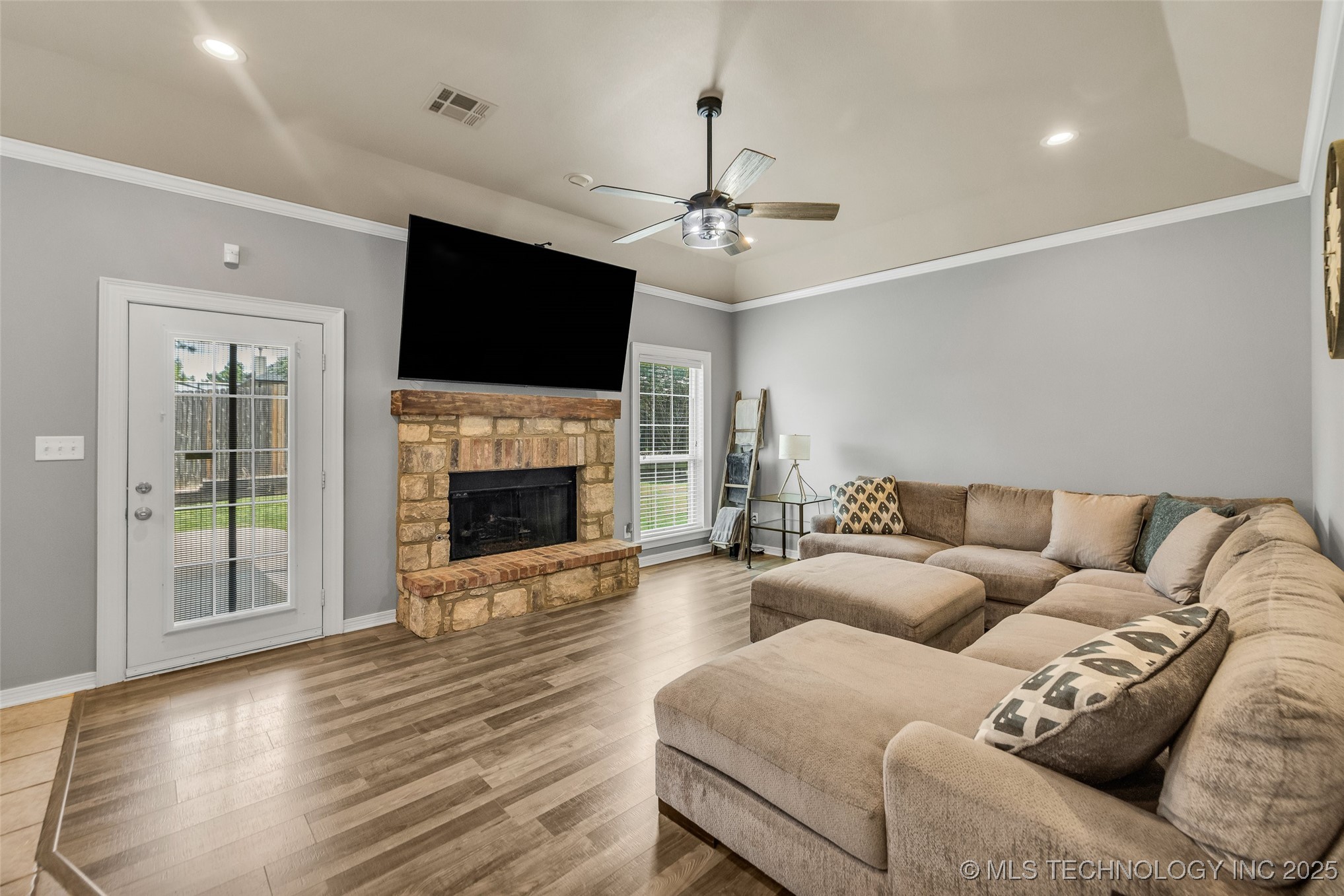 11521 S Locust Avenue