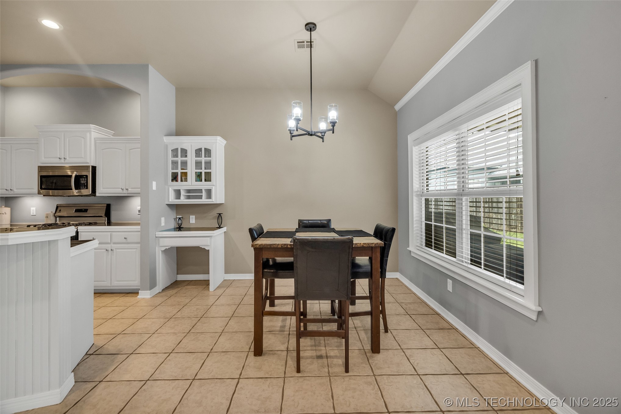 11521 S Locust Avenue