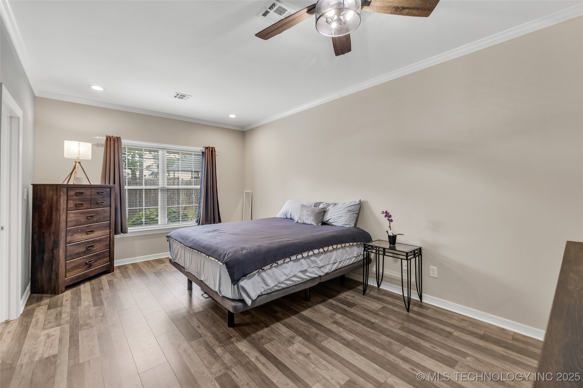 11521 S Locust Avenue