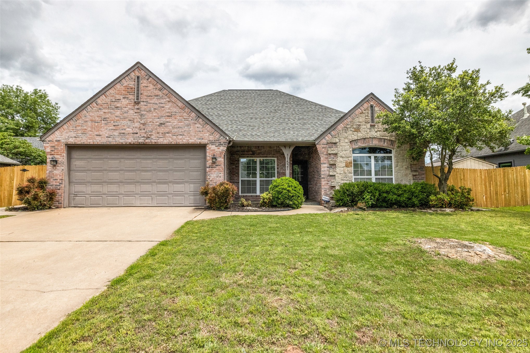 11521 S Locust Avenue