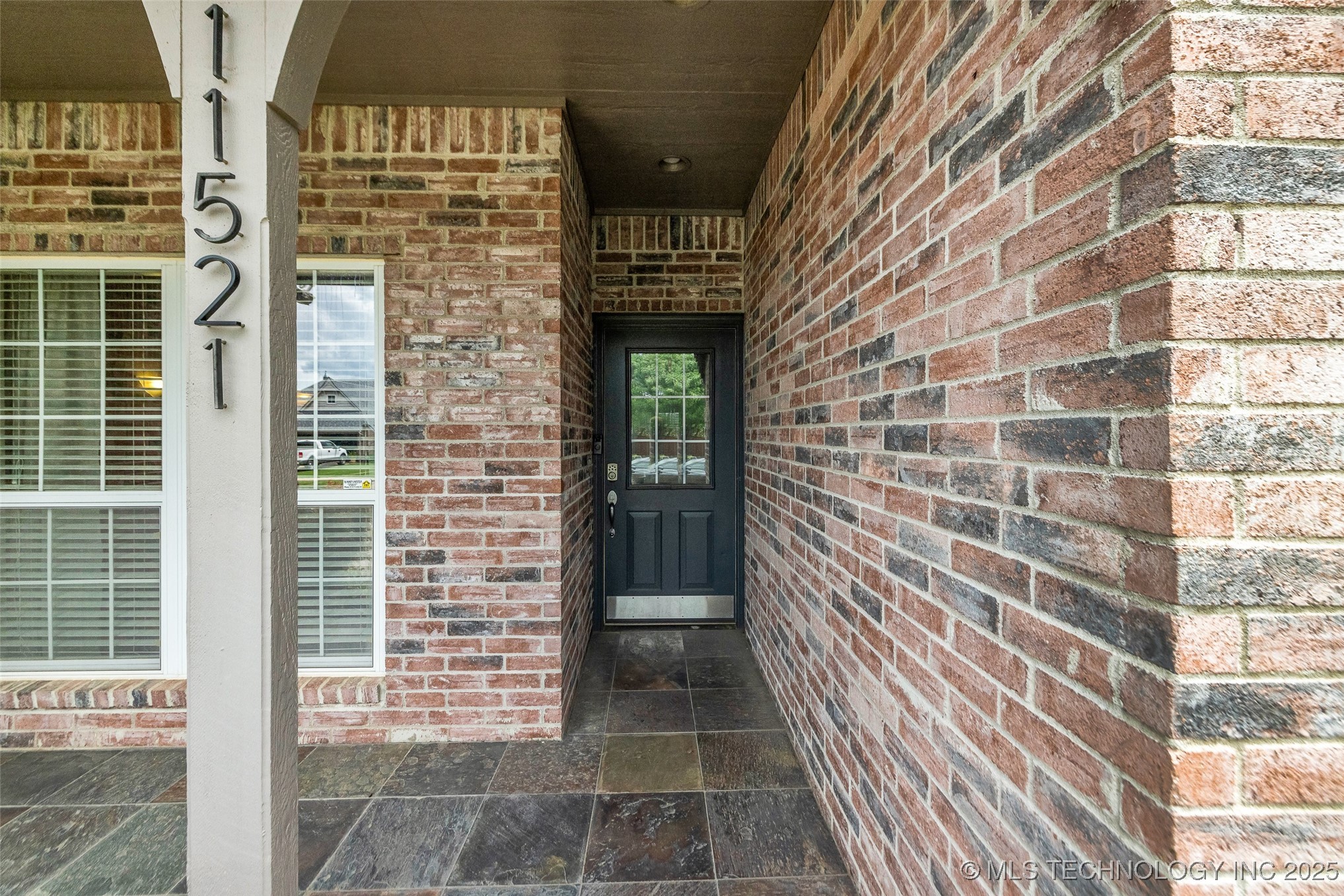 11521 S Locust Avenue