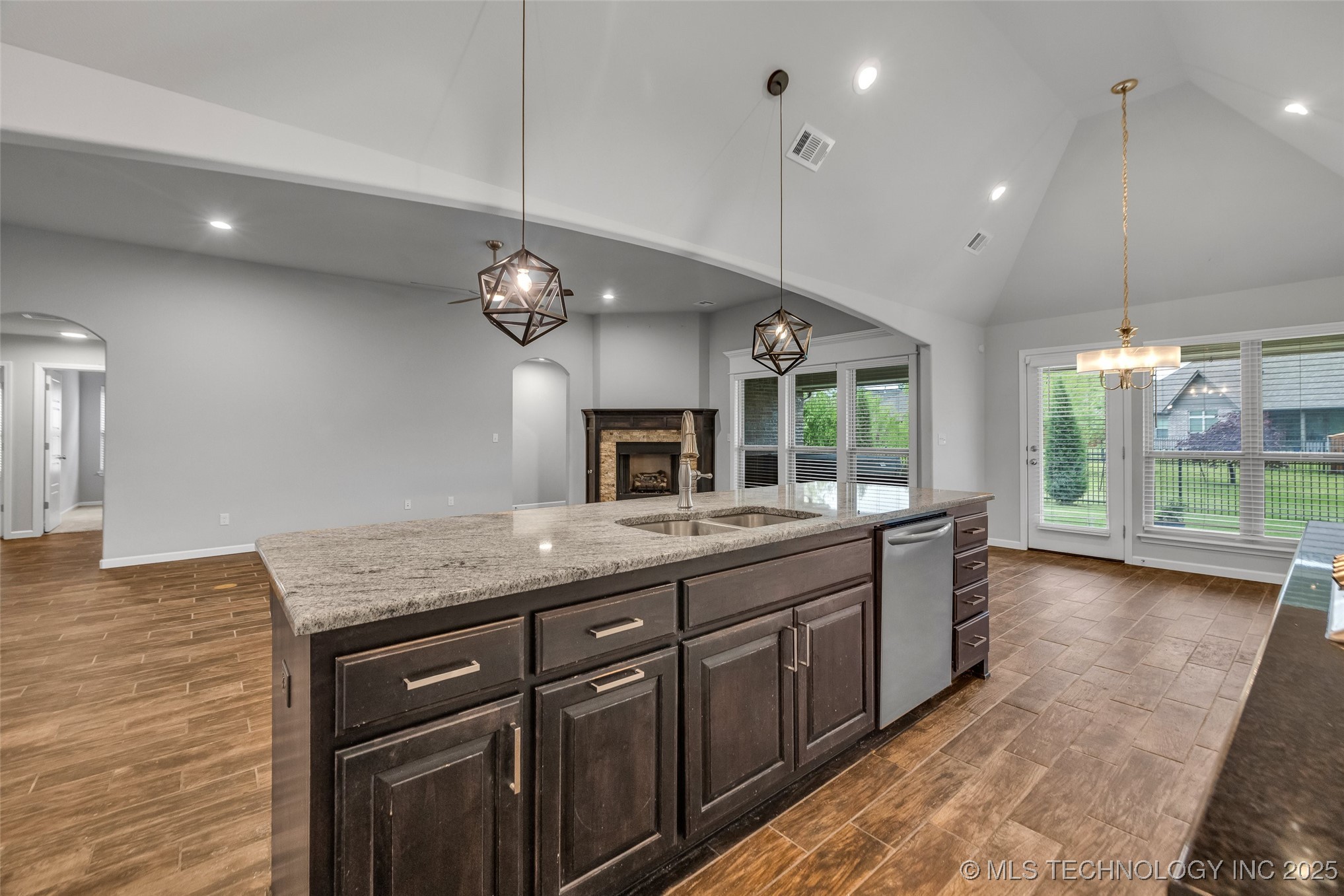 3000 W Edgewater Street