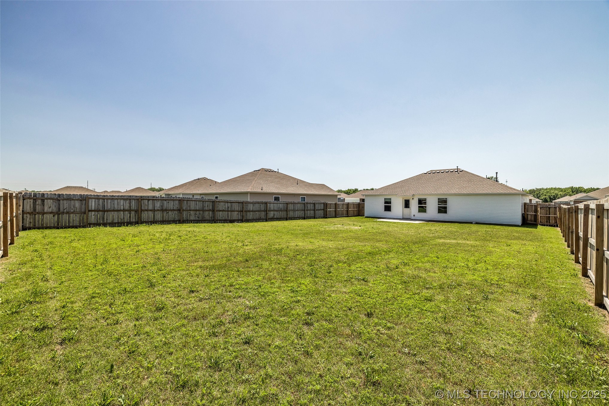 23585 E 114th Court