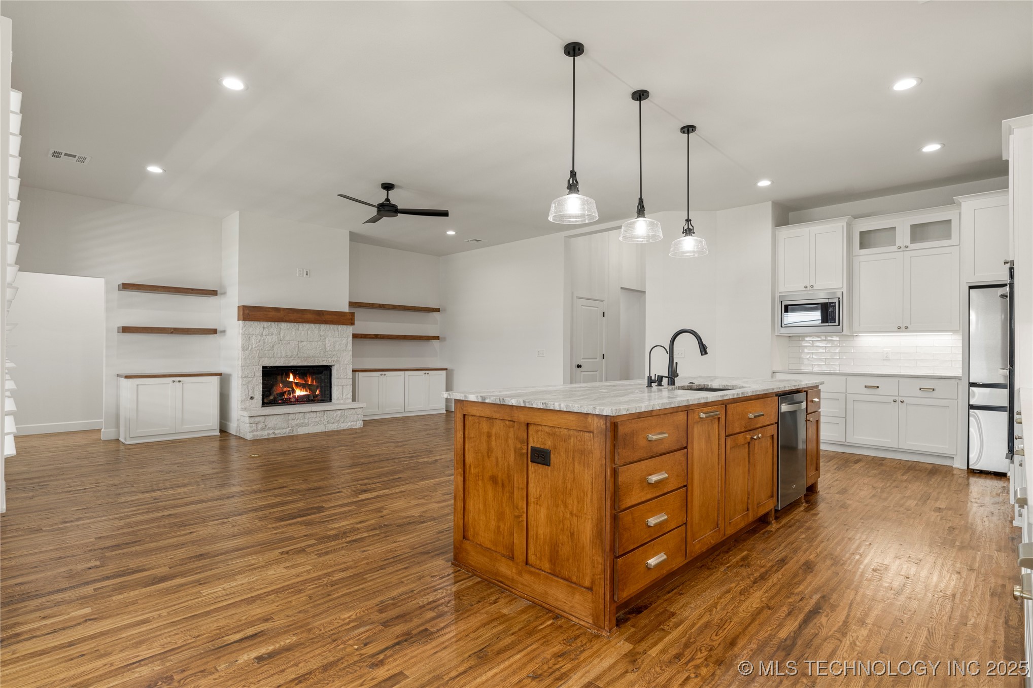 2978 E 146th Street S