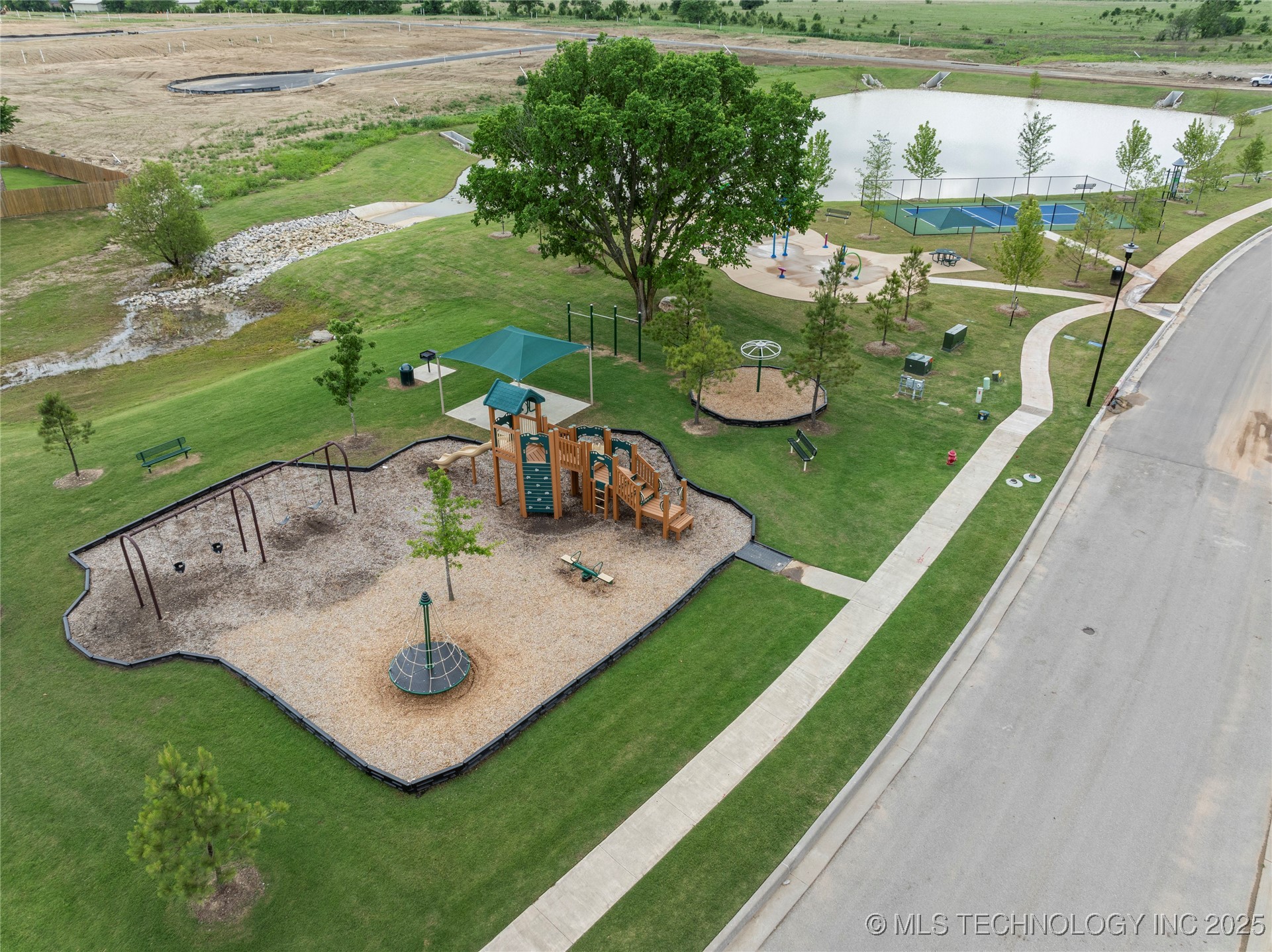 2978 E 146th Street S