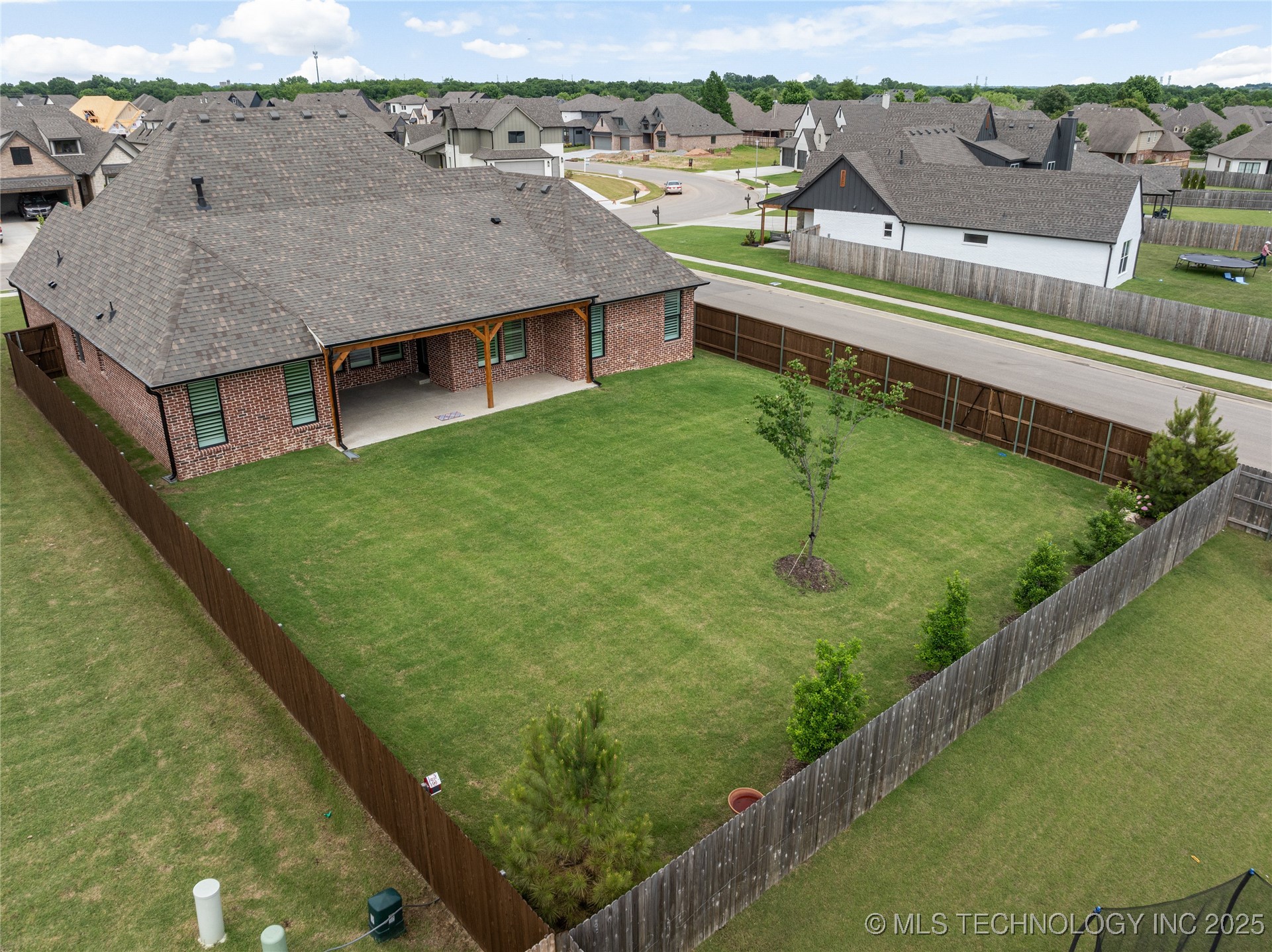 2978 E 146th Street S