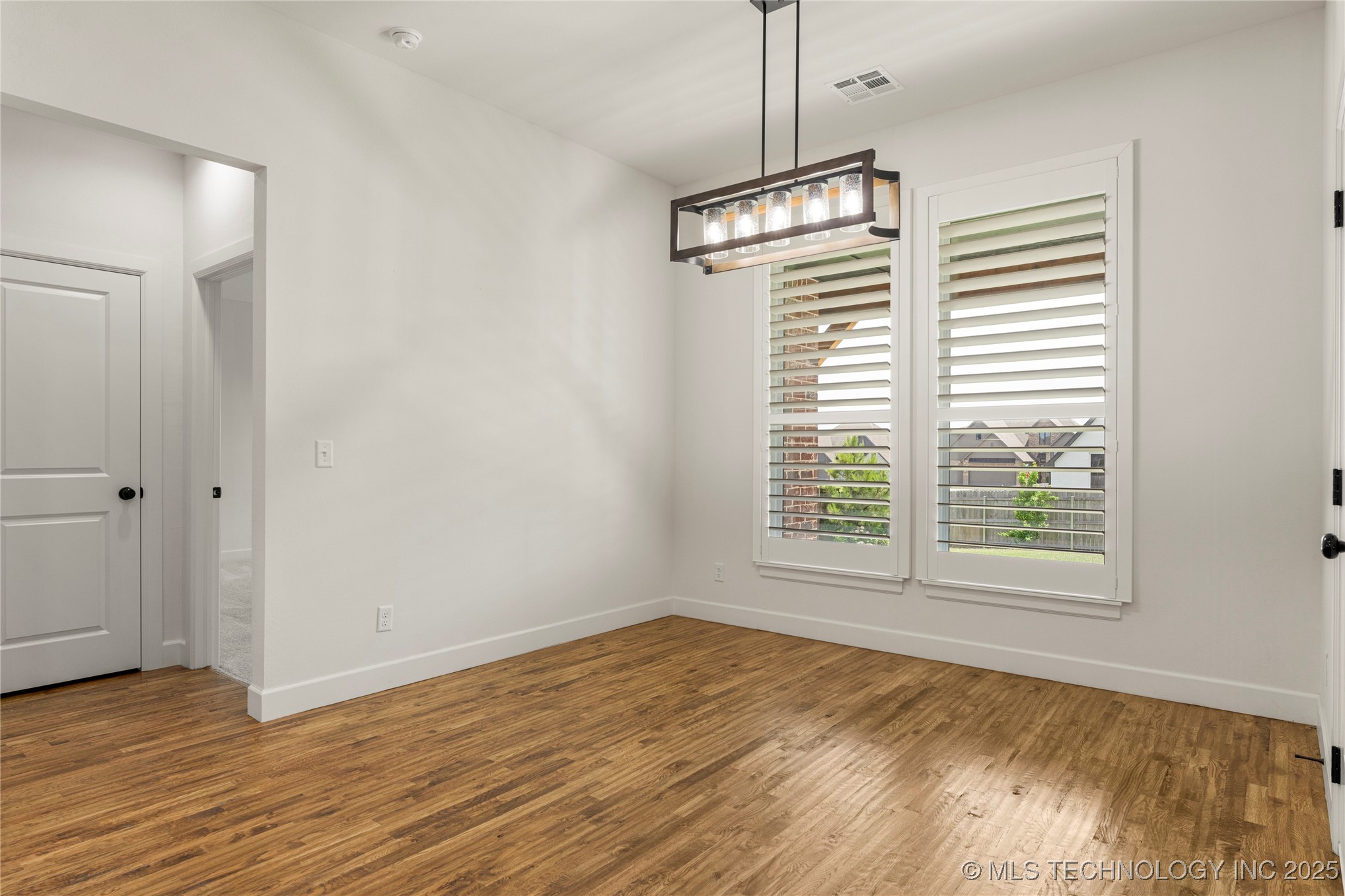 2978 E 146th Street S