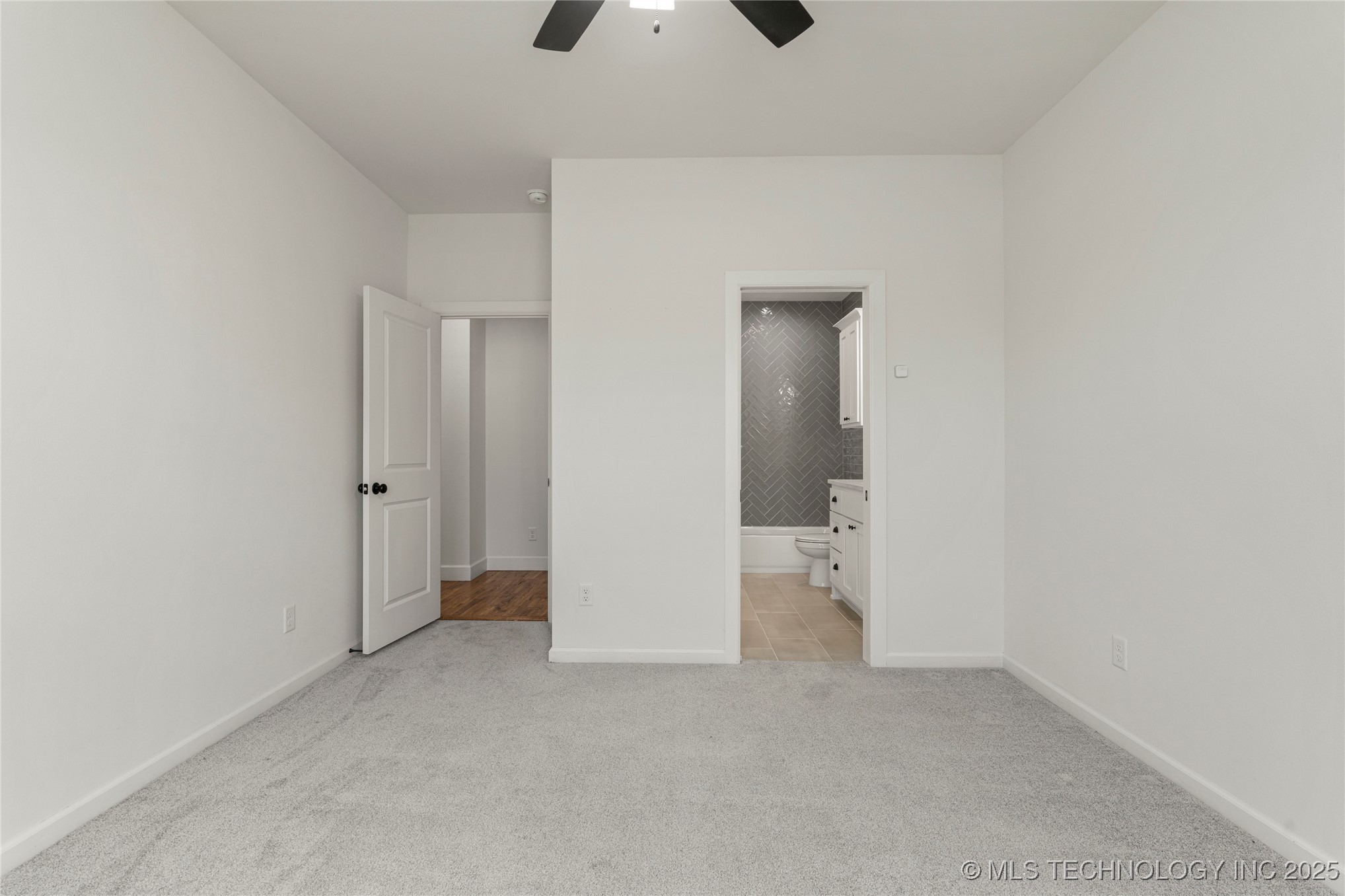 2978 E 146th Street S