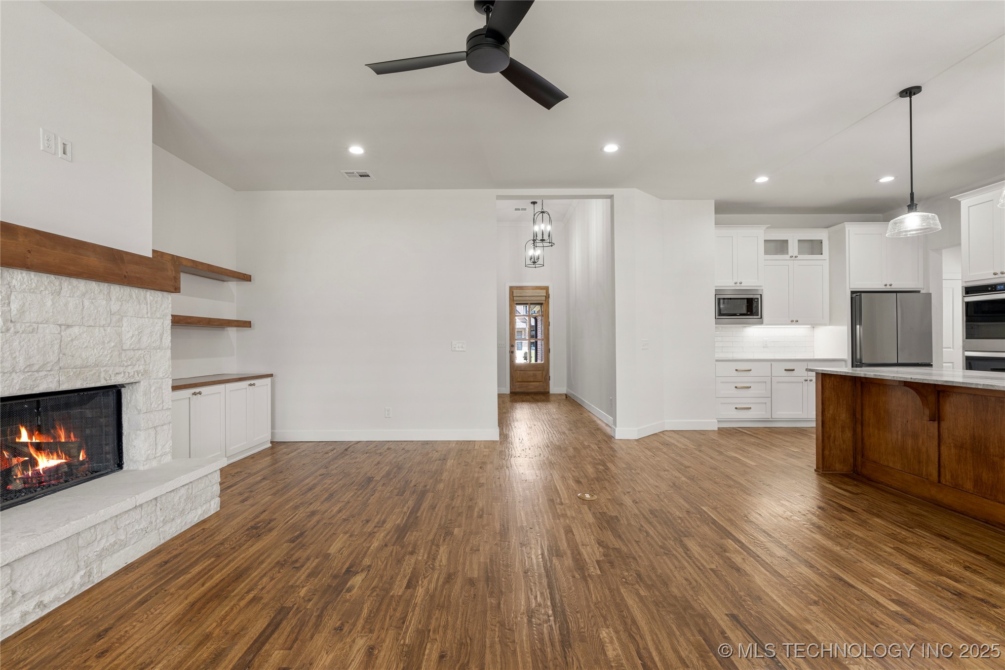 2978 E 146th Street S