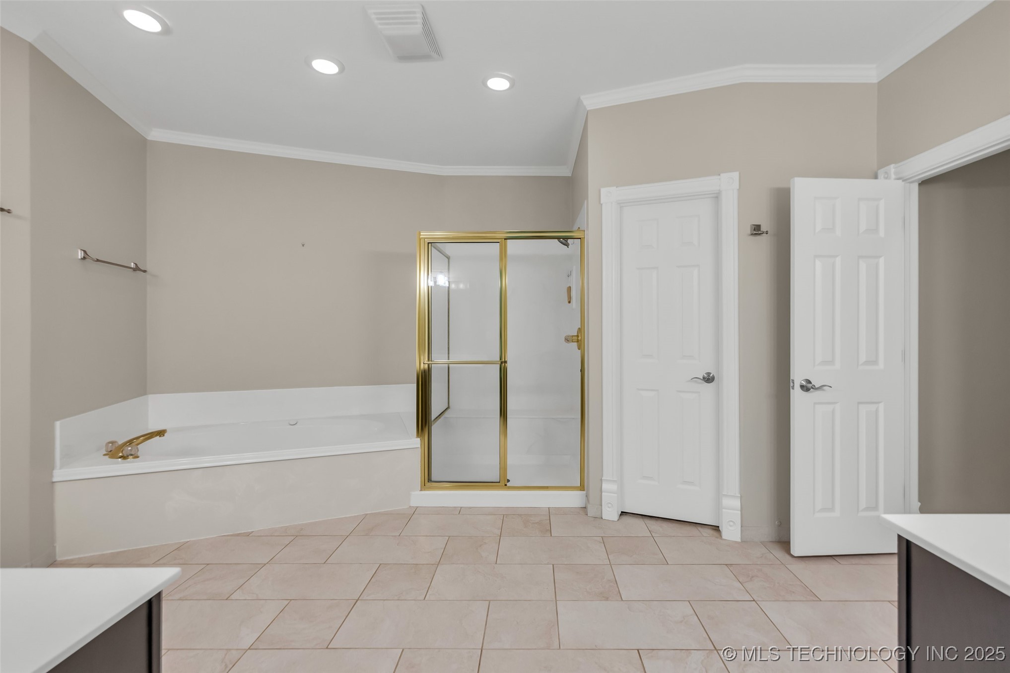 8515 S Canton Avenue