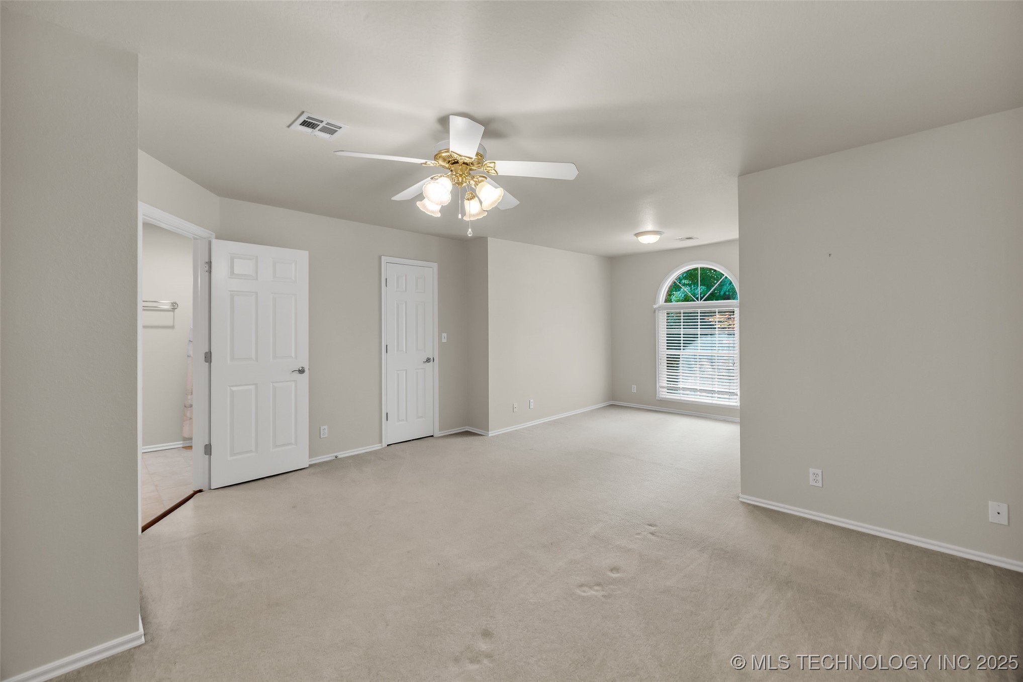 8515 S Canton Avenue