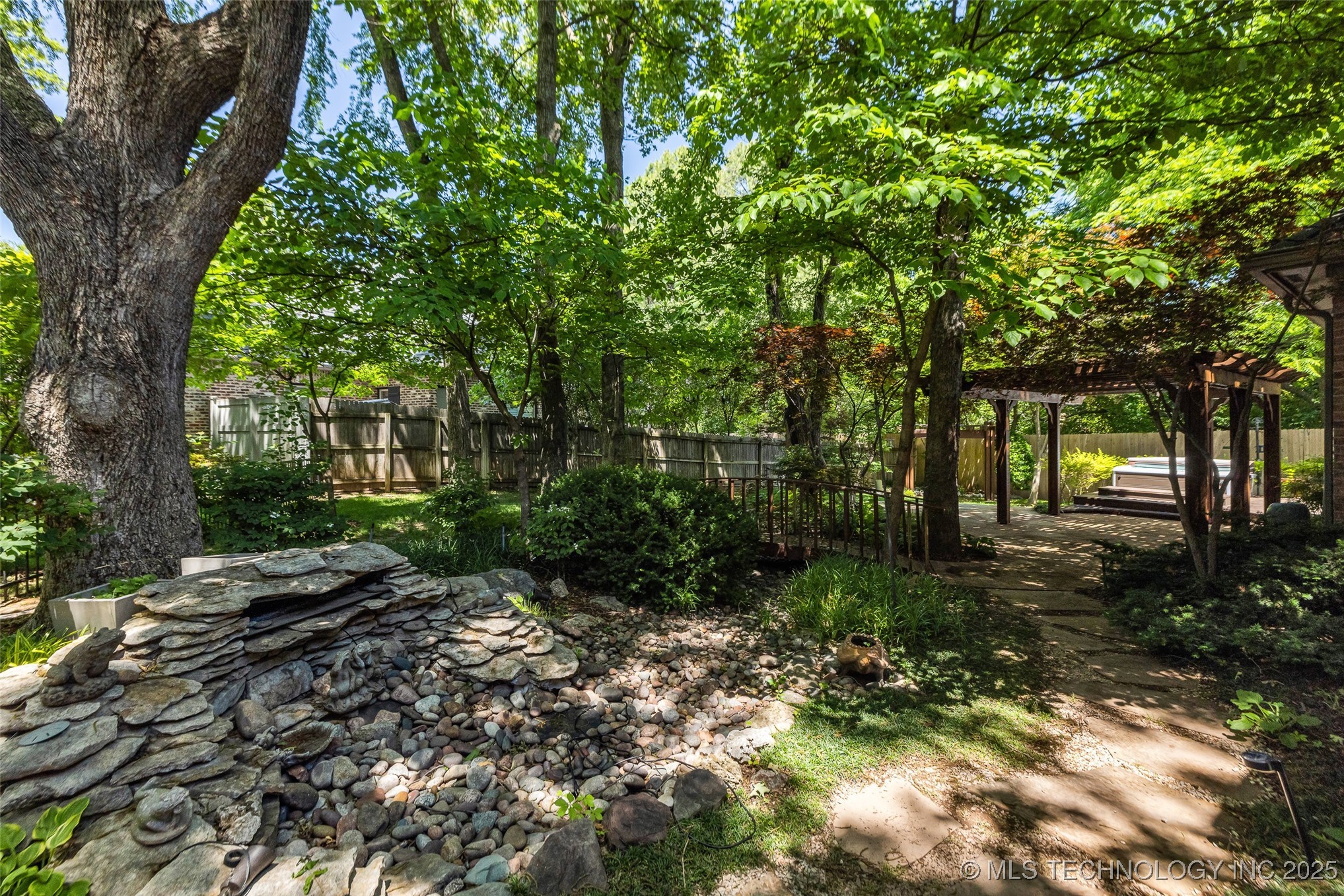 8515 S Canton Avenue