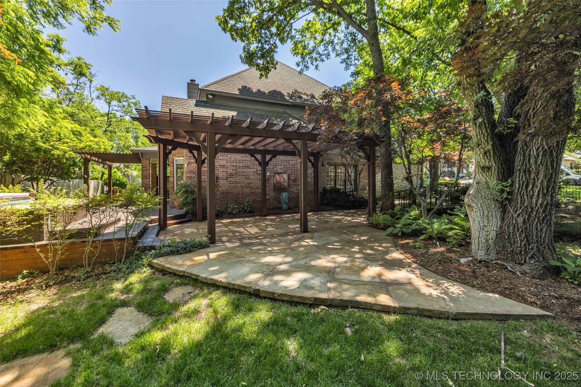 8515 S Canton Avenue