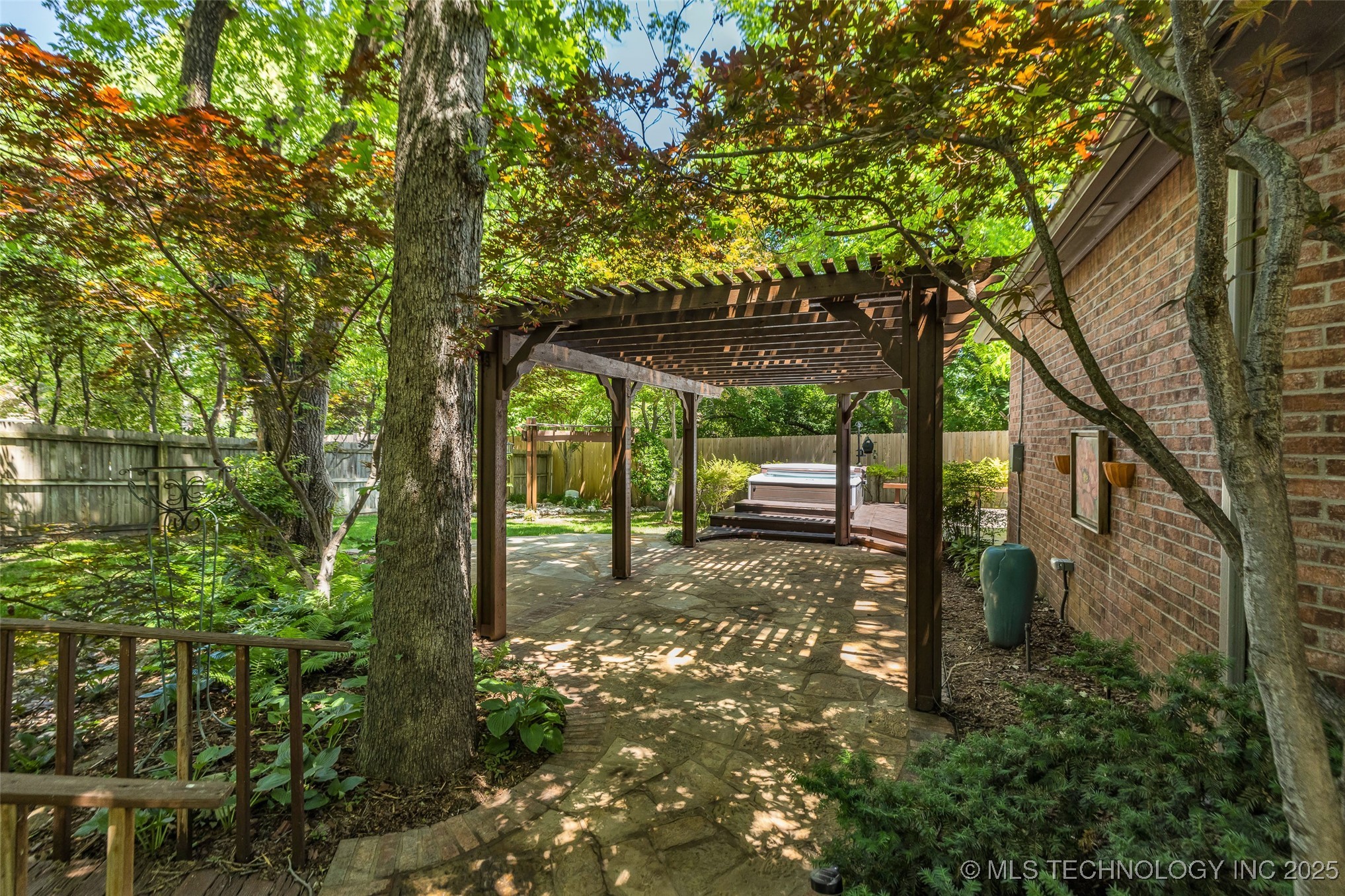 8515 S Canton Avenue