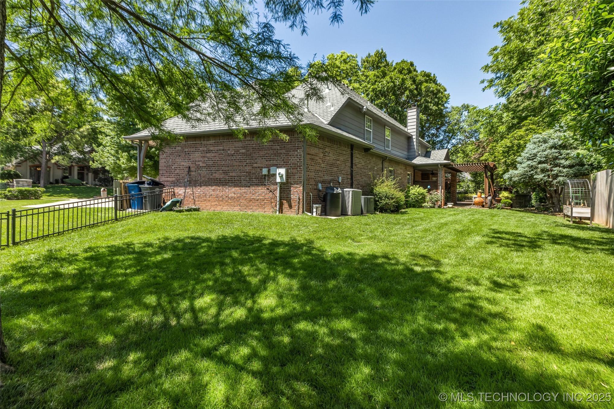 8515 S Canton Avenue