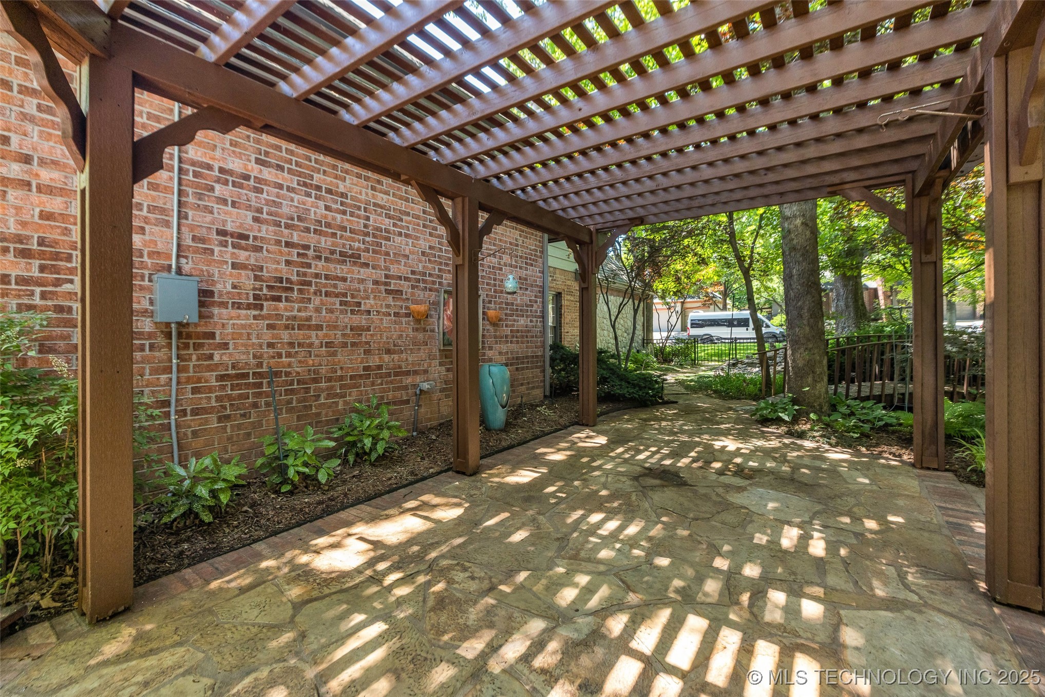 8515 S Canton Avenue