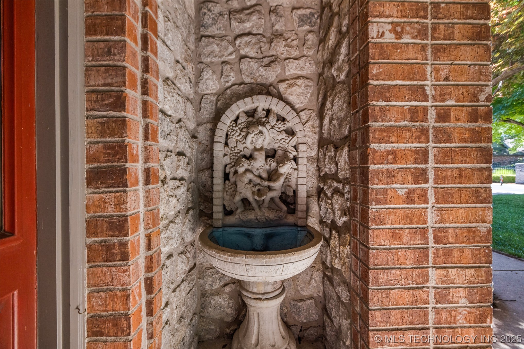 8515 S Canton Avenue