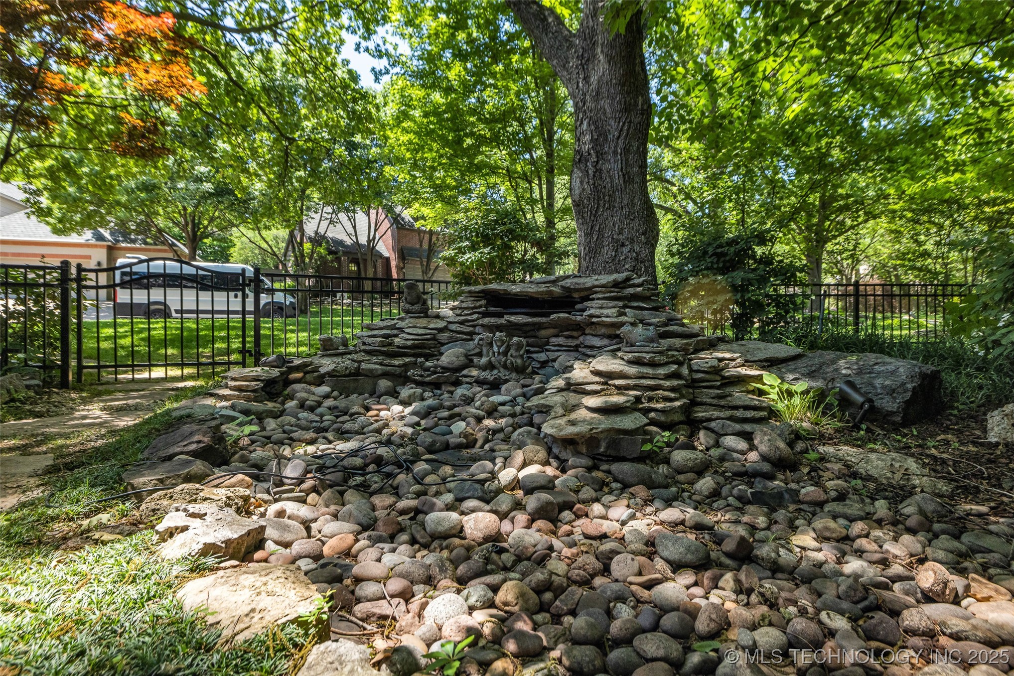 8515 S Canton Avenue