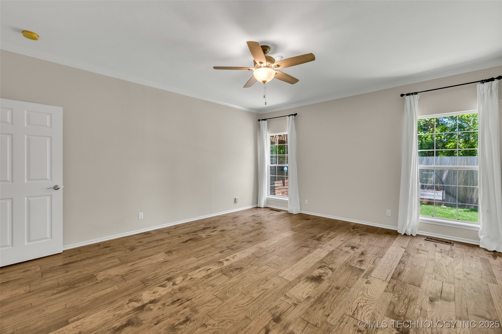 8515 S Canton Avenue