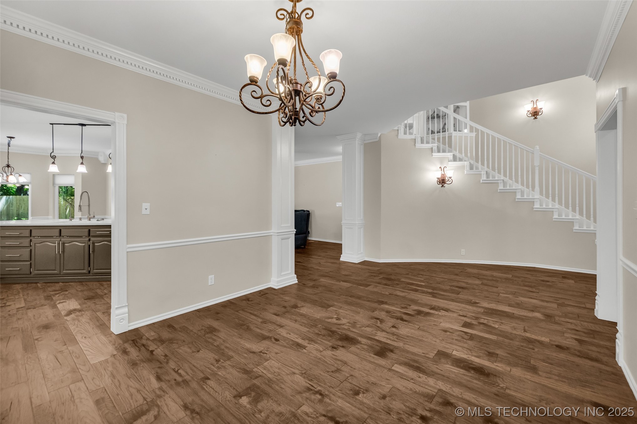 8515 S Canton Avenue